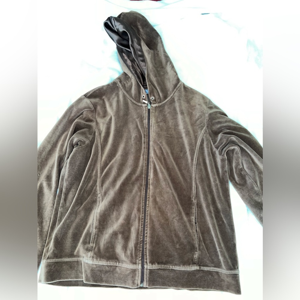 n.y.l brown zip up size xl